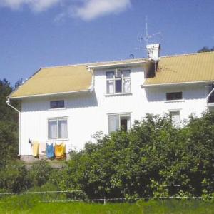 Four-Bedroom Holiday home in Ambjörnarp