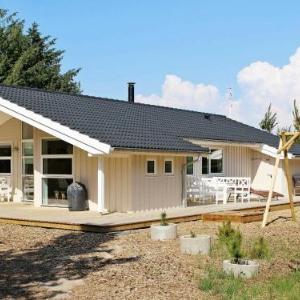 Two-Bedroom Holiday home in Oksbøl 13