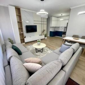 Zeus Tirana Suite