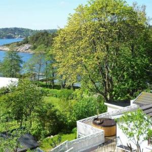 Two-Bedroom Holiday home in Ödsmål