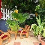 Bungalow charmant à Le Gosier avec jardin clos et parking