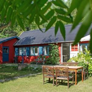 Three-Bedroom Holiday home in Rønne 5