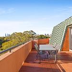 Spacious Inner-West 2-Bed with Alfresco Dining