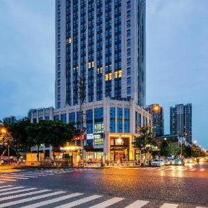 Atour Hotel Chengdu Tianfu New District Huayang Metro Station