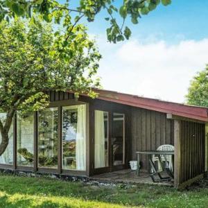 Three-Bedroom Holiday home in Allinge 5