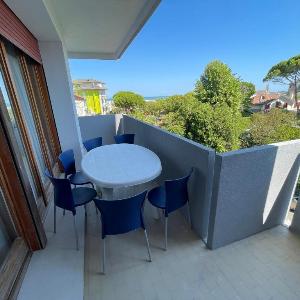 Residence Triangolo Trilocale con terrazzo vista mare parziale - Agenzia Cocal