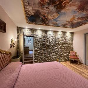 Cortona Suite - The palace with the frescoes