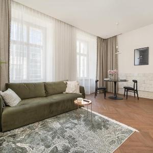Stylowy Apartament przy Rynku Głównym we Wrocławiu by Rent like home