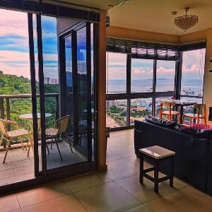 The 2BR 180° Seaview 300m to walking street