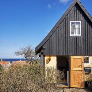 Two-Bedroom Holiday home in Svaneke 1