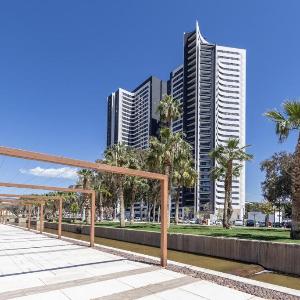 Malaga Skyline 5 Pool & Parking Free