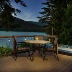 Journey's End on Fish Lake by NW Comfy Cabins