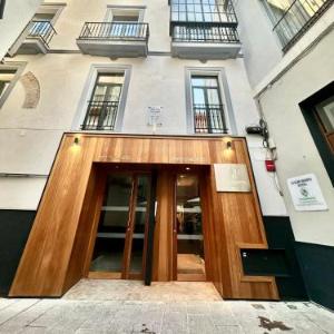 nQn Aparts & Suites Sevilla