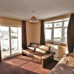 Central Studios Tennyson Road by Roomsbooked