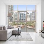 VayK- Bright 2 Bedrooms Apartment With Panoramic Marina Views in Dubai Marina