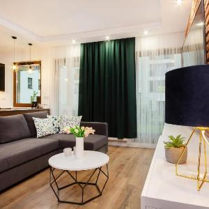 LUX Unique Rzeczypospolitej Apartment with Parking by Renters Prestige