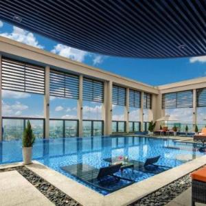 Altara Suites 2 BRs- 1 Min Walk To My Khe Beach.