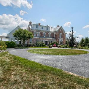Stuart Manor Bed and Breakfast