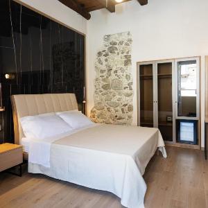 Heraklean Suites Tropea