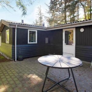 Three-Bedroom Holiday home in Rødby 26