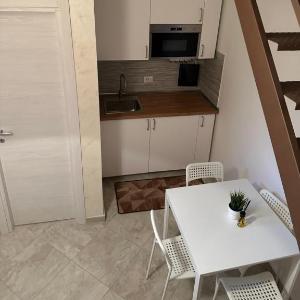 NICOTRA'S home