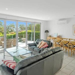 Vincentia Style by Book Jervis Bay - Only 150m to the Beach - Free Wifi & Chrome Cast