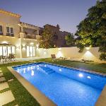 Silk Valley - Luxury 3b Villa With Private Pool Dubai