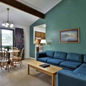 208 Cedarbrook One bedroom Queen Suite