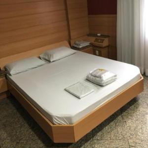Hotel Serrano
