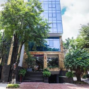 Khách sạn Solis Hotel