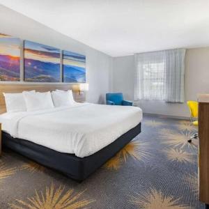 Days Inn I81 king room