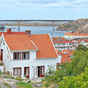 Two-Bedroom Holiday home in Kungshamn 1