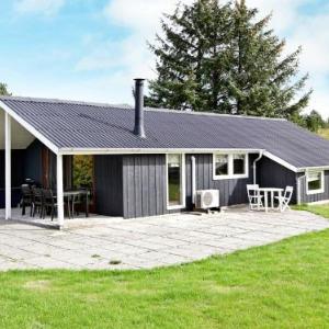 Three-Bedroom Holiday home in Rødby 25