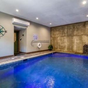 ERN840 - Splashin' Chalet - Brand New Cabin with Indoor Pool! Great Location! cabin