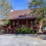 ER93 - Pirate's Cove - Great Location! Close to All the Action! cabin Pigeon Forge Tennessee