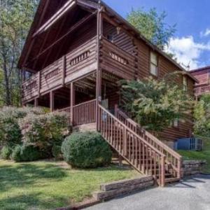 ER15 - A Bears Life Great location - Close to town! cabin