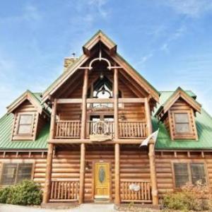 ERN854 - Wagon Wheel Lodge - Great Location! Close To All The Action! cabin