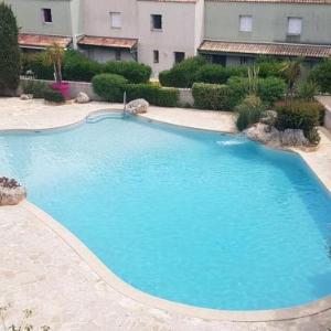 Pavillon a Valras-Plage avec Piscine Jardinet Proche Plage et Commerces Capacite 6 Personnes - FR-1-701-23