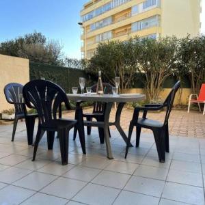T2 a Valras-Plage avec Terrasse Parking Prive 4 Pers. Proche Plage et Commerces - FR-1-701-19