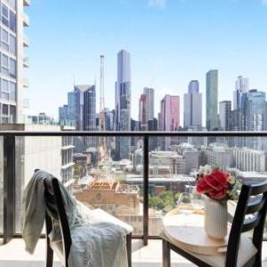 A Cozy 2BR Apt Near Melbourne Central City Views