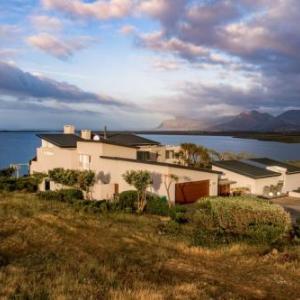 Benguela Cove - Oceans Away