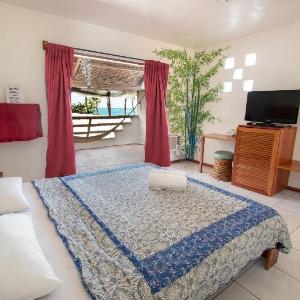 Bamboo Bungalow Resthouse Boracay