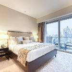 Deluxe Studio with Stunning Marina and City Views Dubai 