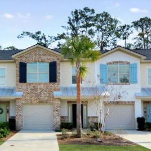 408 Mariner's Circle