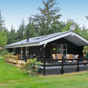 Two-Bedroom Holiday home in Oksbøl 7