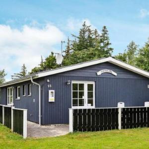 Two-Bedroom Holiday home in Thyholm 4