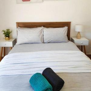 Glenfield Stylish 4 Rooms - 1Master + 3Queen Rooms