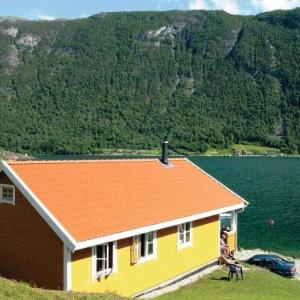 Three-Bedroom Holiday home in Slinde 2