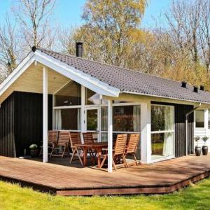 Three-Bedroom Holiday home in Frørup 1