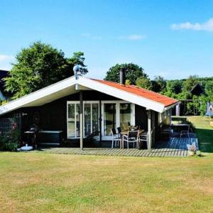 Two-Bedroom Holiday home in Stege 8